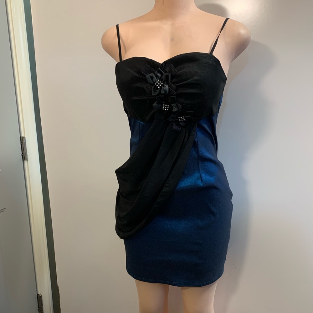 Women junior blue/Black Ruffles Bodycon short mini dress size (L) sleeveless